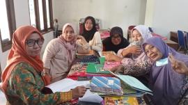 TP PKK Kalurahan Bulurejo Matangkan Buku Administrasi untuk Lomba Desa 2026